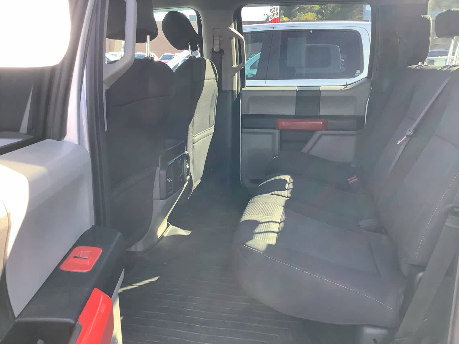 Used 2018 Ford F150 XL w/ Equipment Group 101A Mid AWD/4WD image 7