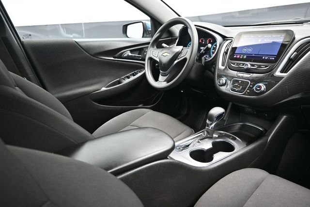 Used 2024 Chevrolet Malibu LS FWD image 16