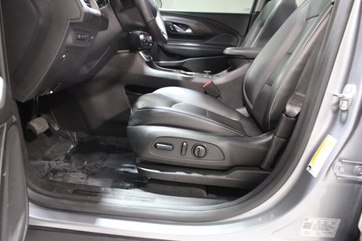 Used 2024 GMC Terrain SLT w/ Tech Package AWD/4WD image 19