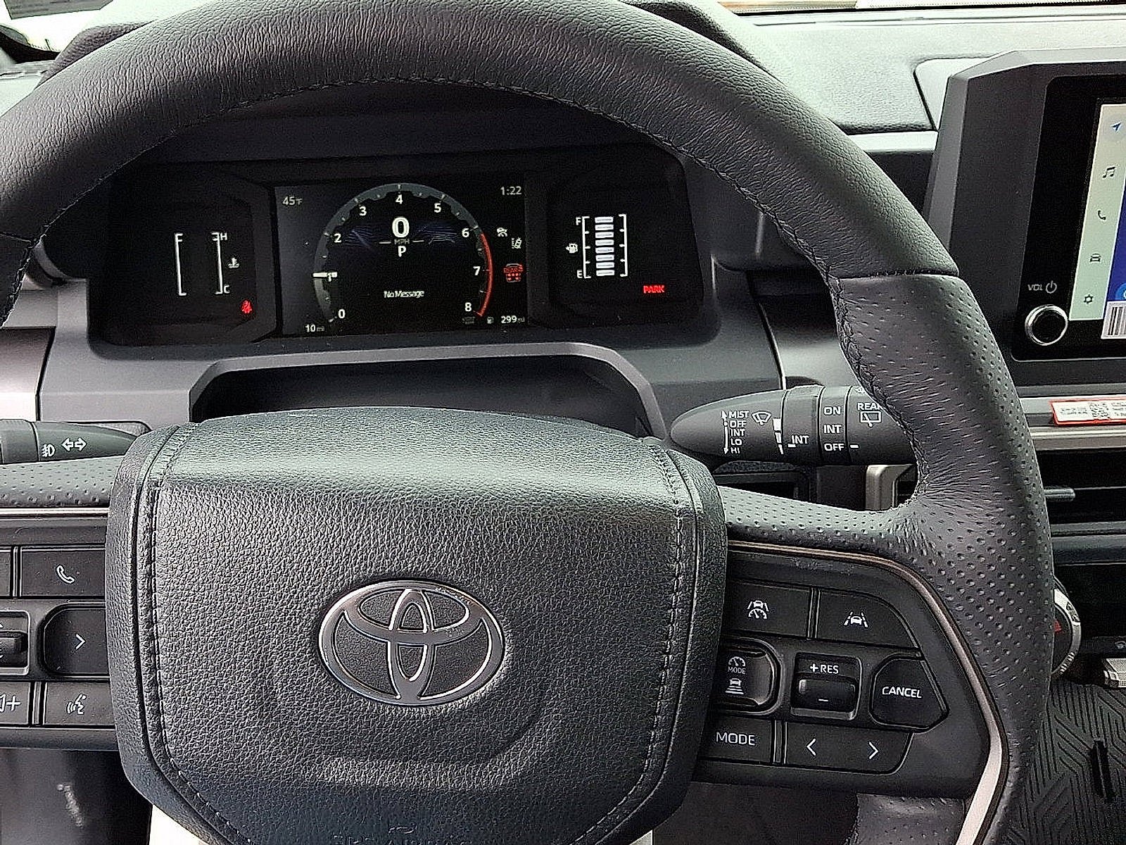 New 2026 Toyota 4Runner SR5 AWD/4WD image 13