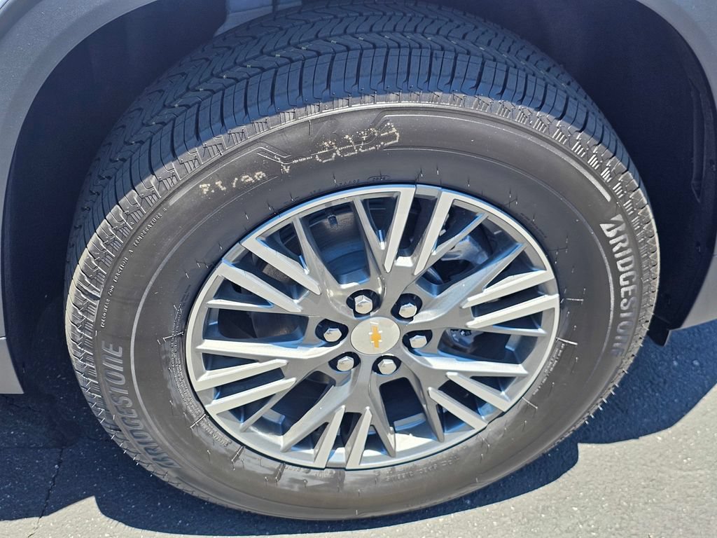 New 2026 Chevrolet Traverse LT FWD image 7