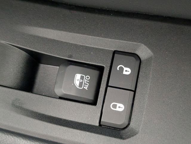 Used 2023 Jeep Grand Cherokee Altitude image 35