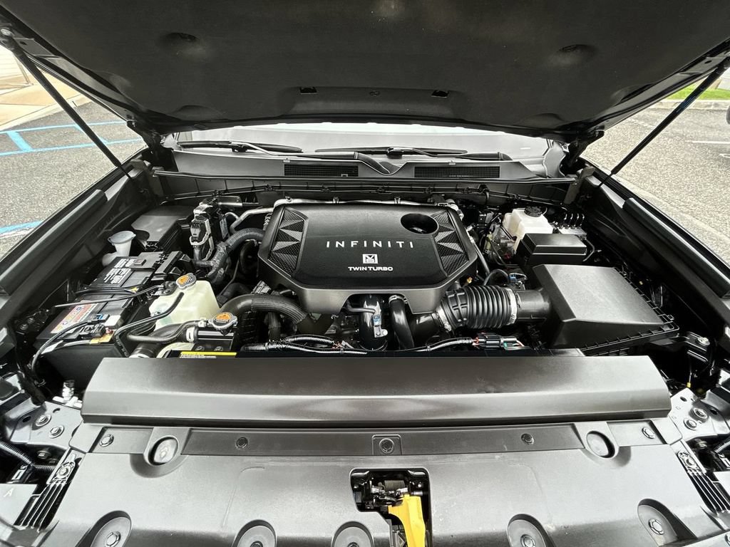 Certified 2025 INFINITI QX80 Sensory AWD/4WD image 14