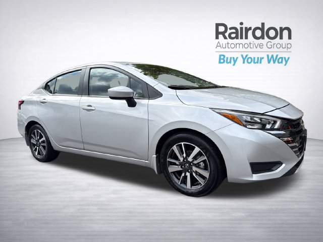 Used 2025 Nissan Versa SV w/ Trunk Package