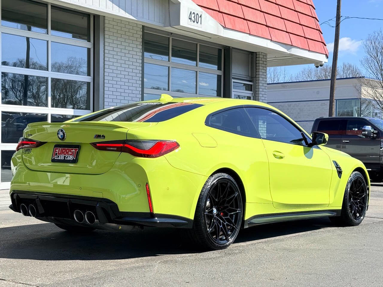 Used 2023 BMW M4 xDrive Competition w/ Parking Assistance Package AWD/4WD image 3
