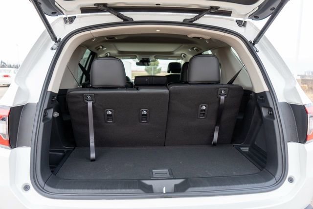 New 2026 Honda Pilot Touring image 11