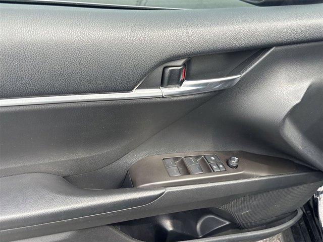 Used 2023 Toyota Camry LE FWD image 21