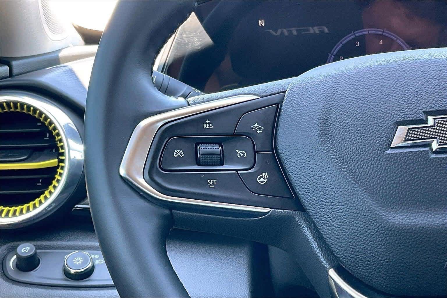 Used 2025 Chevrolet Trax ACTIV w/ Driver Confidence Package FWD image 23
