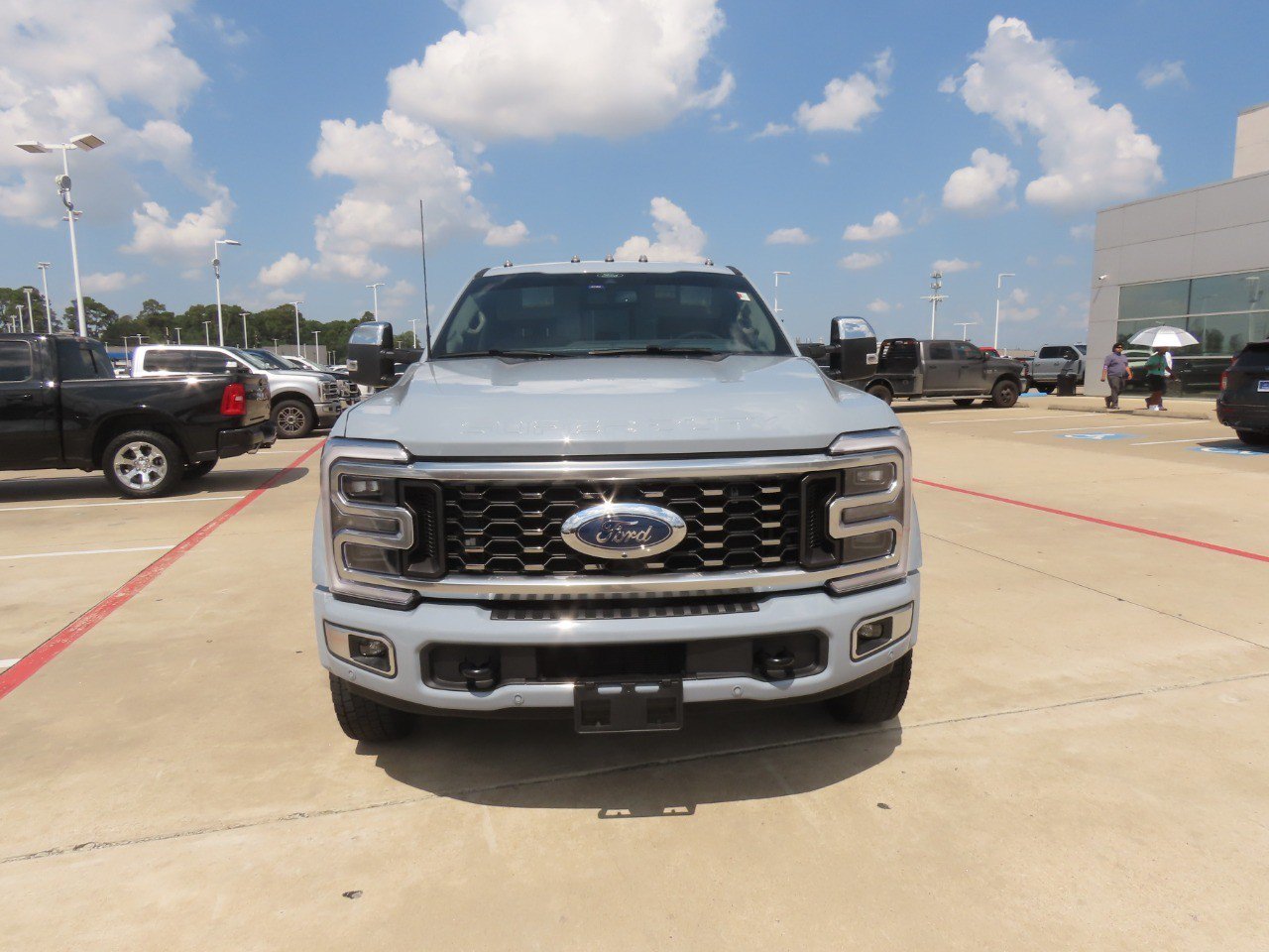 Used 2026 Ford F450 Platinum w/ Platinum Plus Package AWD/4WD image 5