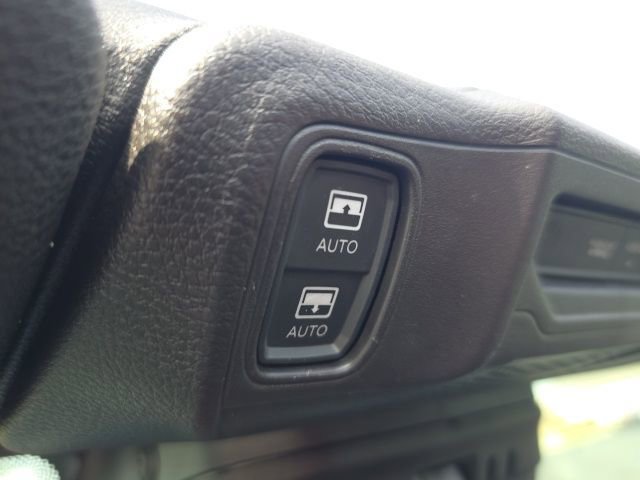 Used 2025 Jeep Wrangler Unlimited Rubicon 4xe w/ Safety Group image 41