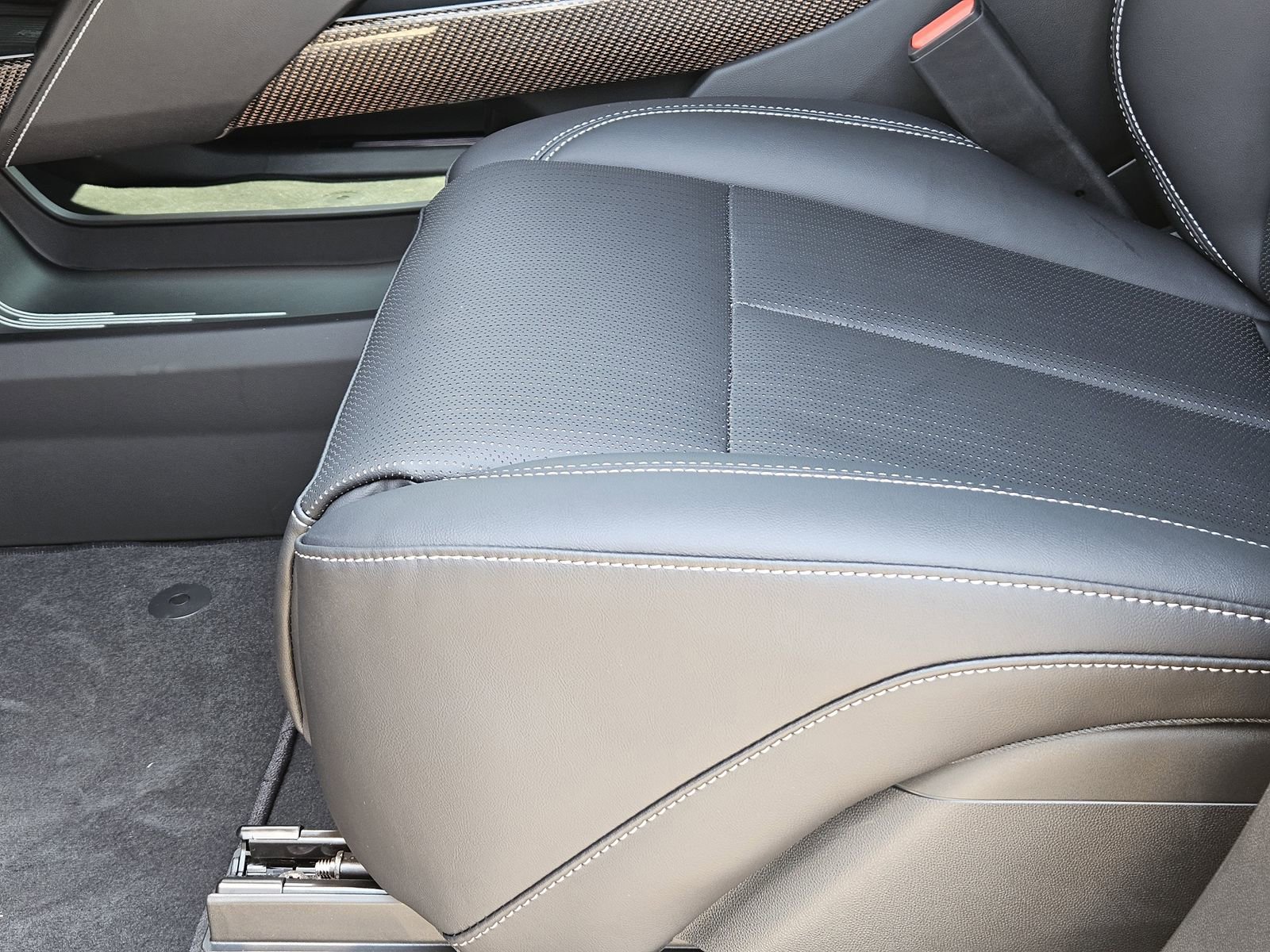 New 2026 Cadillac Vistiq Luxury image 24