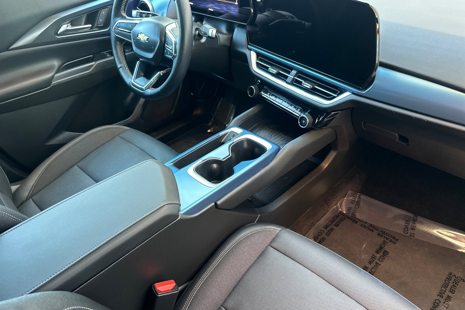 Used 2024 Chevrolet Equinox EV LT FWD image 19