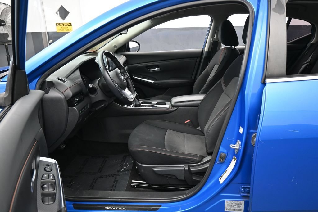 Used 2021 Nissan Sentra SR FWD image 11