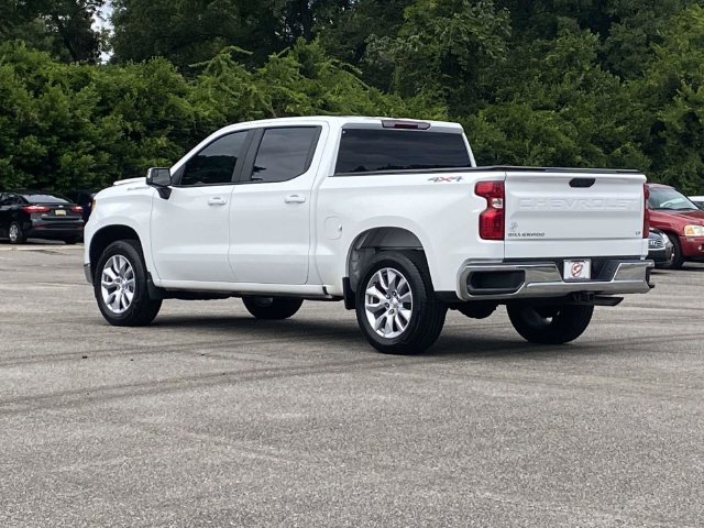 Used 2024 Chevrolet Silverado 1500 LT AWD/4WD image 5
