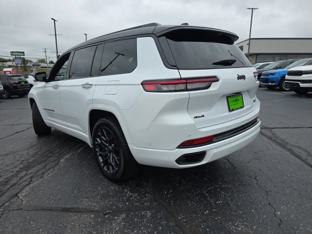 Used 2025 Jeep Grand Cherokee L Summit AWD/4WD image 5
