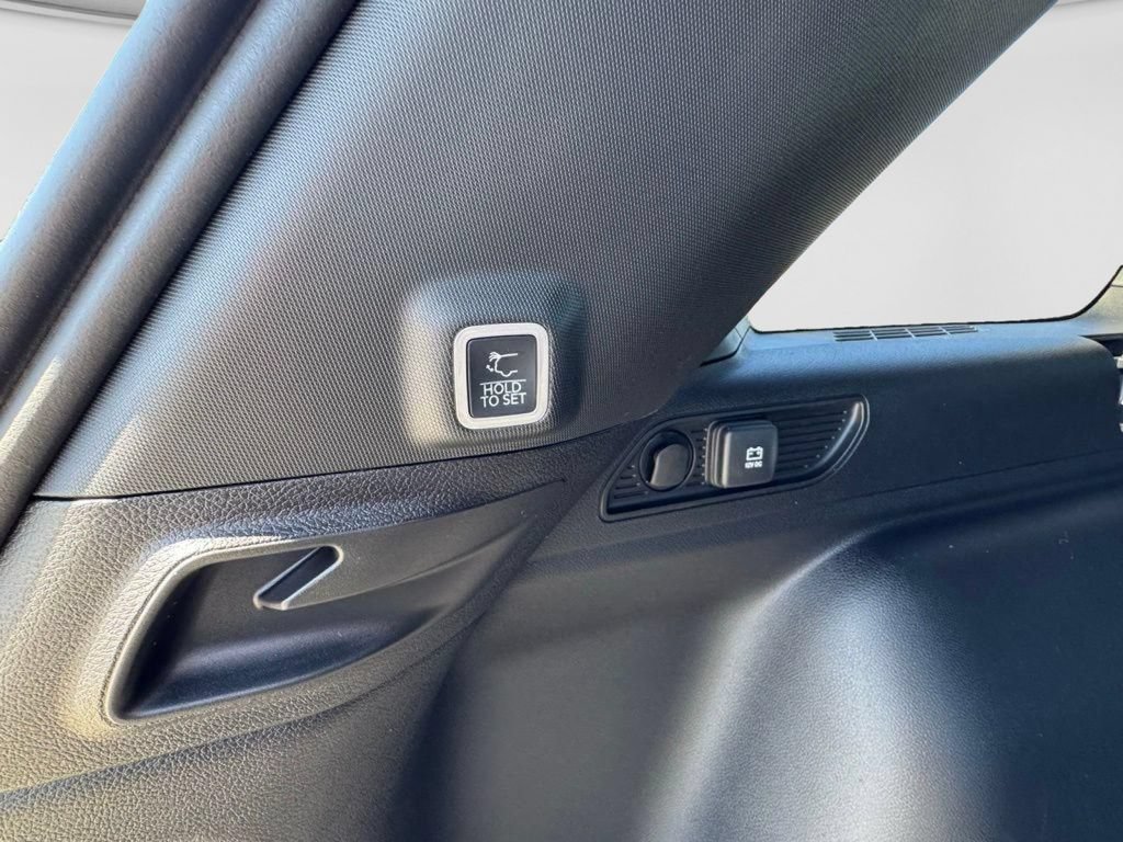 New 2025 Jeep Grand Cherokee Altitude AWD/4WD image 6