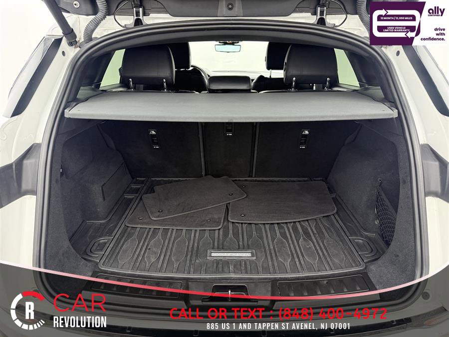 Used 2020 Land Rover Range Rover Evoque SE image 7