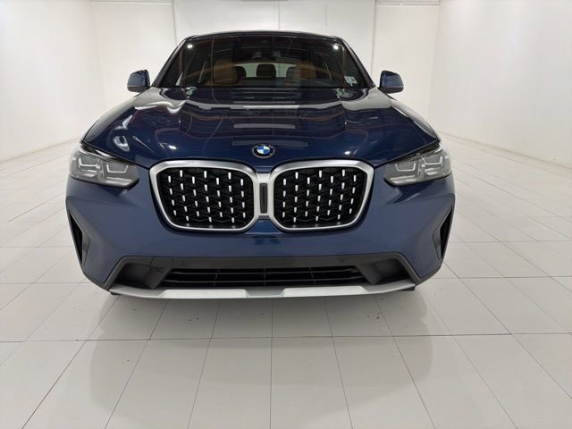 Certified 2023 BMW X4 xDrive30i w/ Convenience Package image 8