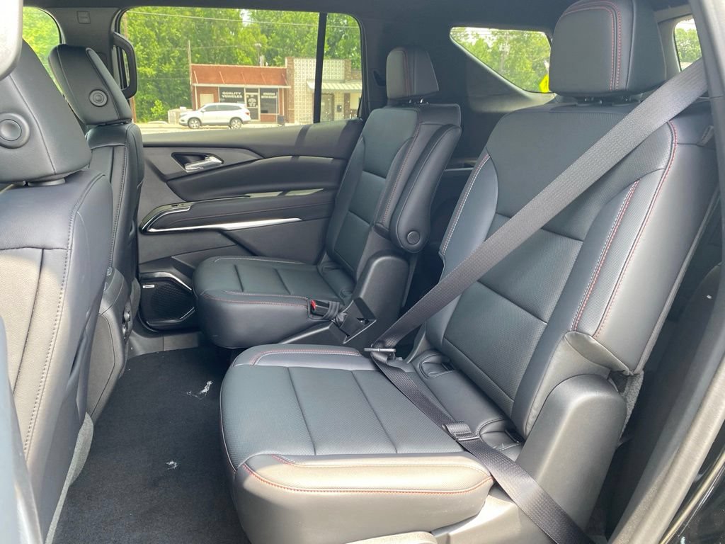 New 2026 Chevrolet Traverse Z71 w/ Enhanced Driving Package AWD/4WD image 17