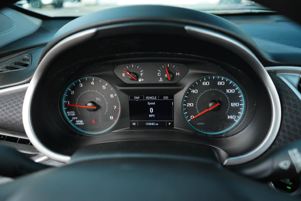 Used 2022 Chevrolet Malibu LT FWD image 25