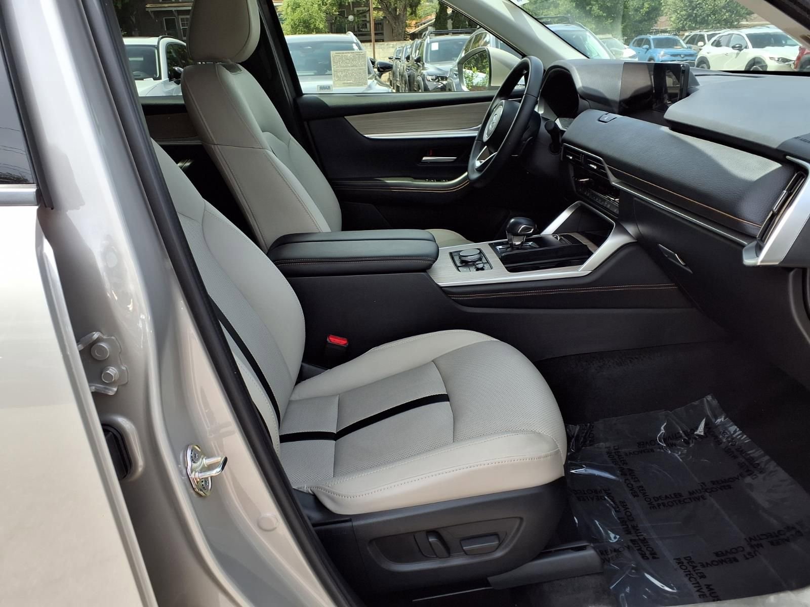 Used 2025 MAZDA CX-90 3.3 Turbo w/ Preferred Package image 23