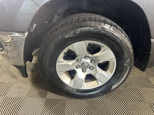 Used 2019 RAM 1500 Big Horn AWD/4WD image 11