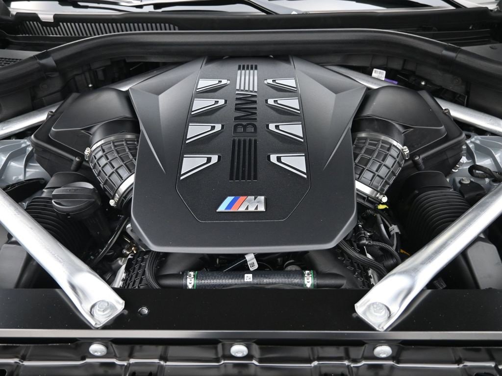 New 2026 BMW X5 M60i w/ Executive Package image 18