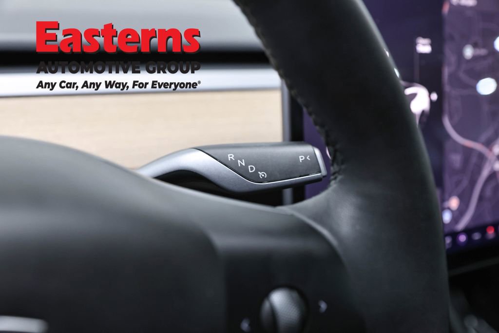 Used 2022 Tesla Model 3 Standard Range image 13