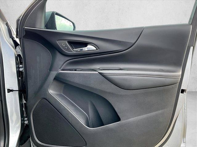 Used 2023 Chevrolet Equinox Premier FWD image 16