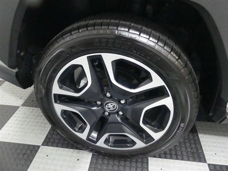 Used 2020 Toyota RAV4 Adventure AWD/4WD image 18