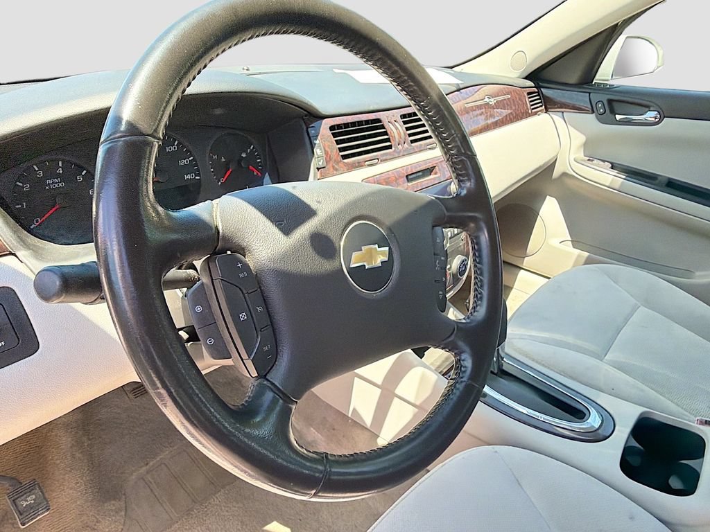 Used 2014 Chevrolet Impala Limited LS FWD image 14