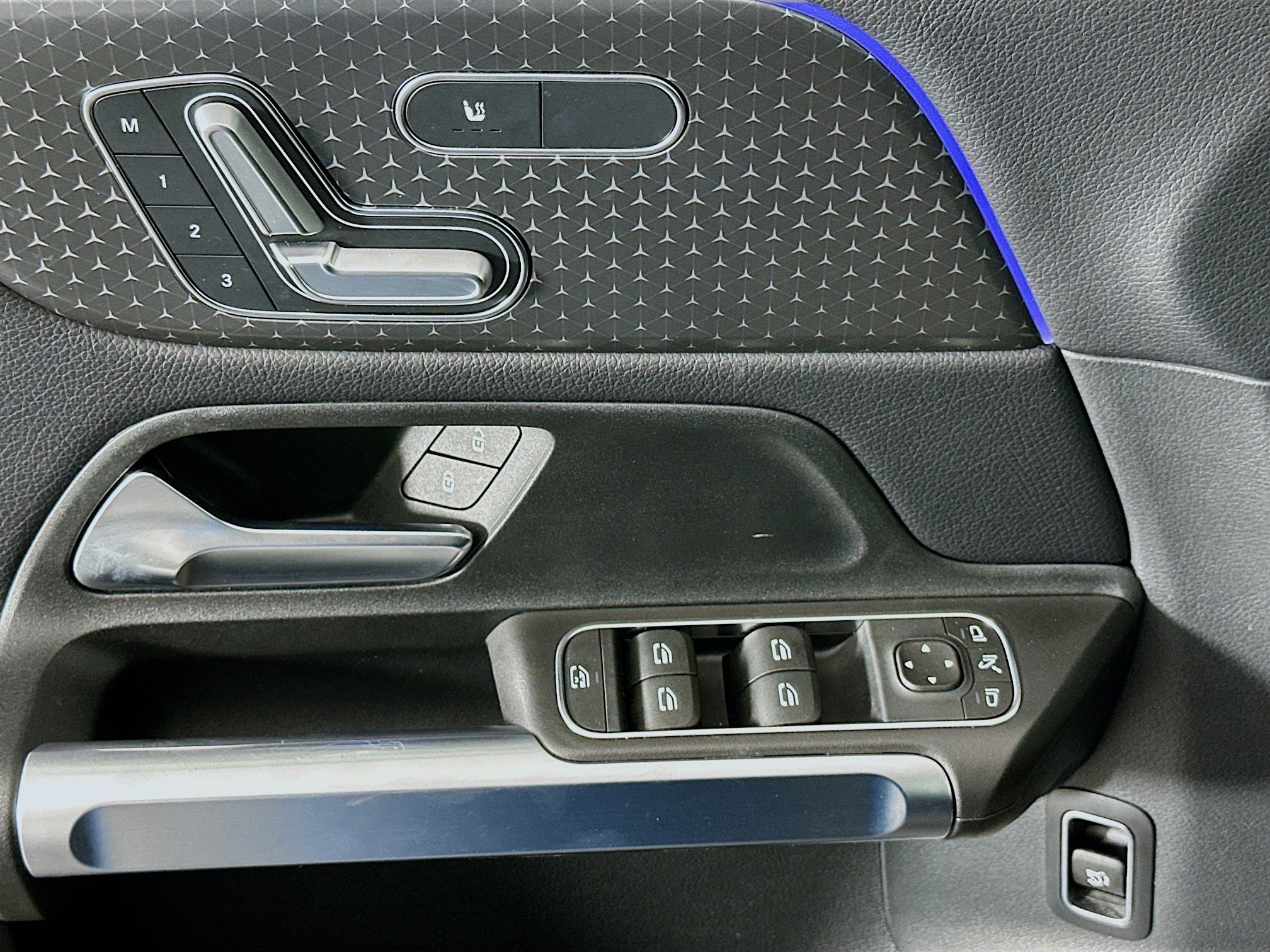 Used 2024 Mercedes-Benz GLB 250 GLB 250 image 15