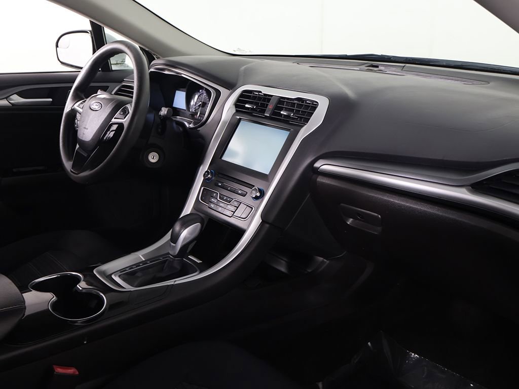 Used 2016 Ford Fusion SE FWD image 23