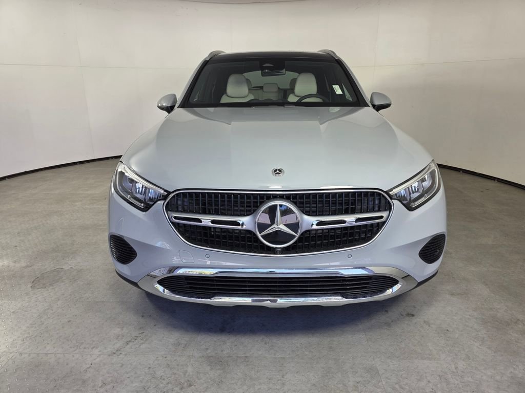 New 2026 Mercedes-Benz GLC 300 image 2