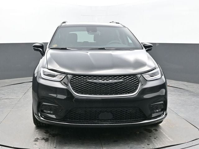 New 2026 Chrysler Pacifica Select w/ S Appearance Package AWD/4WD image 8