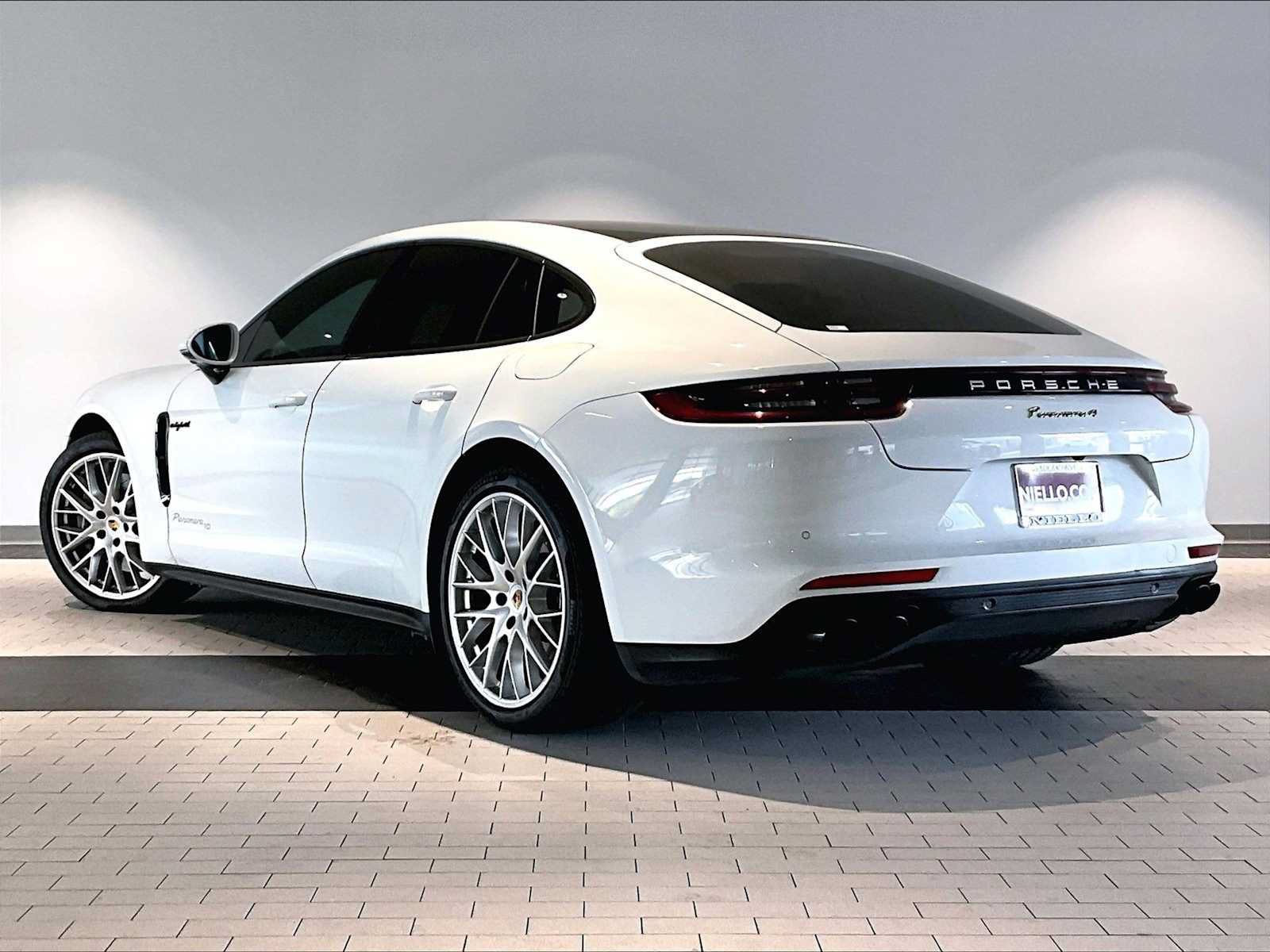 Used 2020 Porsche Panamera 4 AWD/4WD image 3