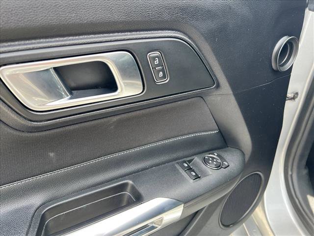Used 2020 Ford Mustang Coupe RWD image 12