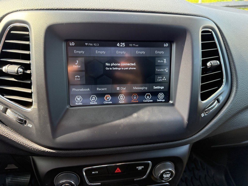 Certified 2021 Jeep Compass Latitude image 16