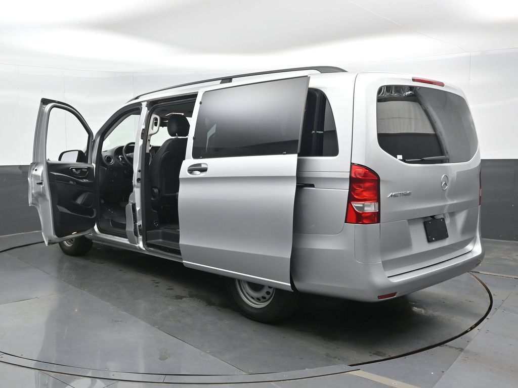 Used 2023 Mercedes-Benz Metris Passenger image 51