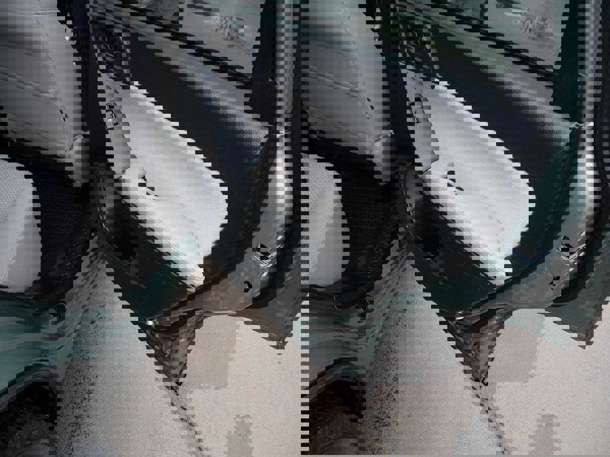 Used 2016 Subaru Forester 2.5i Premium w/ All-Weather Package image 25