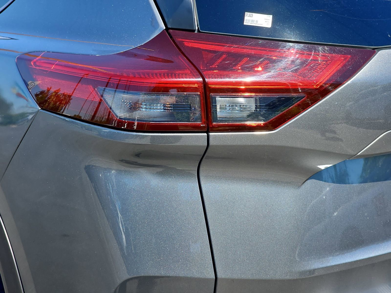 Used 2023 Nissan Rogue SV image 35