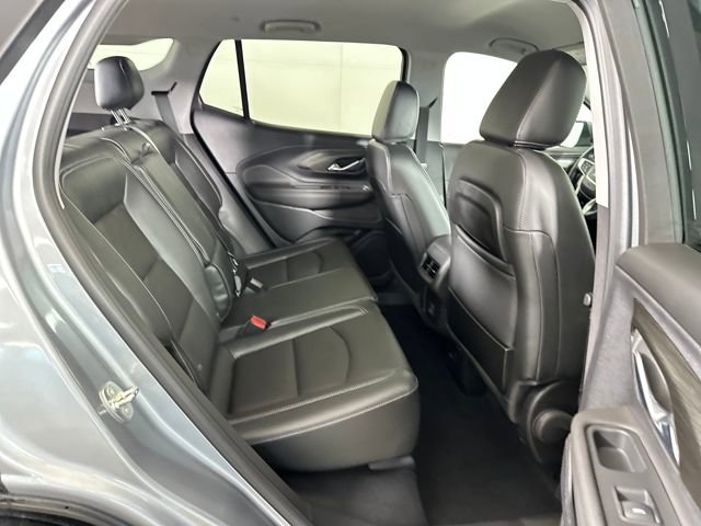 Used 2023 GMC Terrain SLT image 27