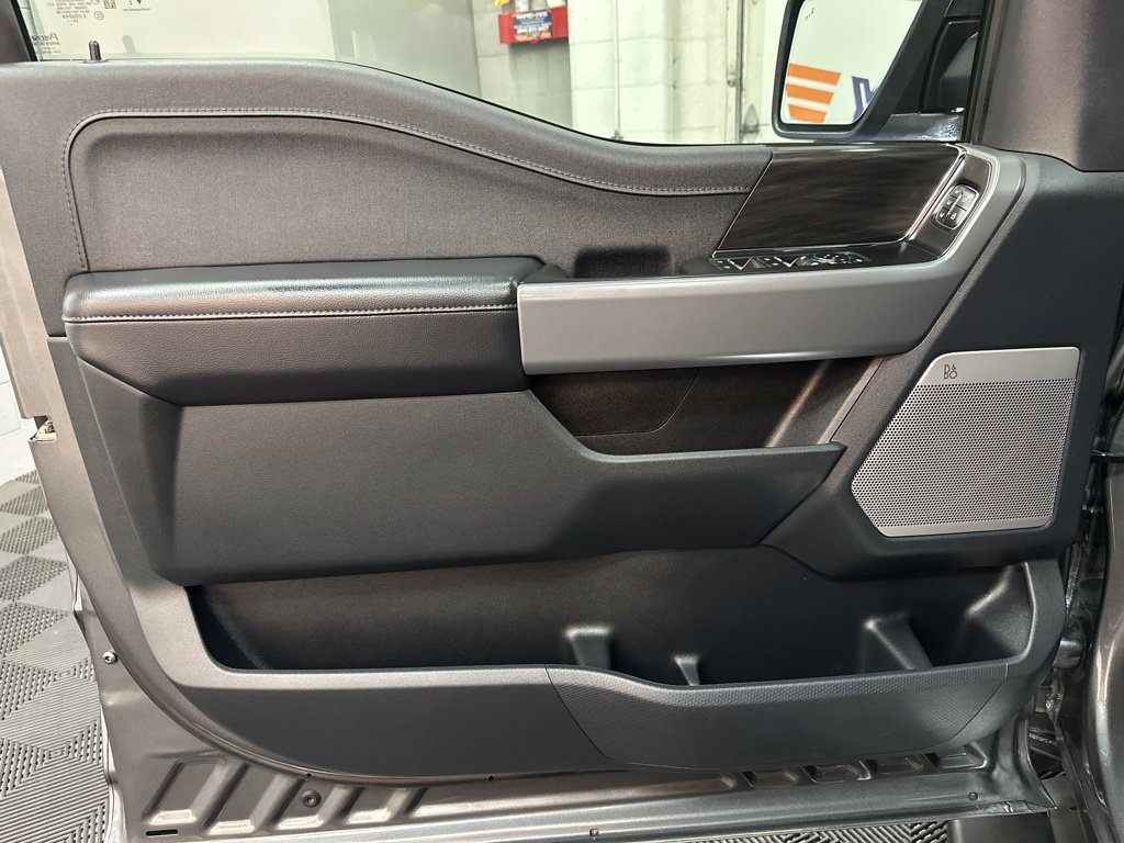 Used 2025 Ford F150 Lariat AWD/4WD image 17