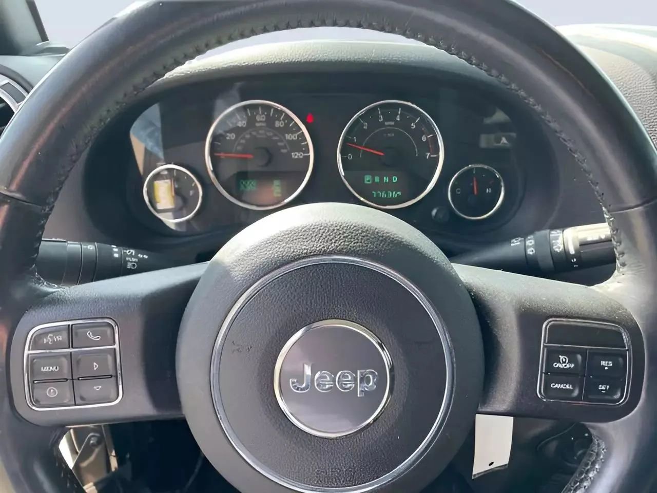 Used 2018 Jeep Wrangler Unlimited Rubicon w/ Cold Weather Group image 21