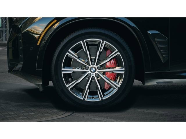 New 2026 BMW X5 M60i w/ Climate Comfort Package image 7