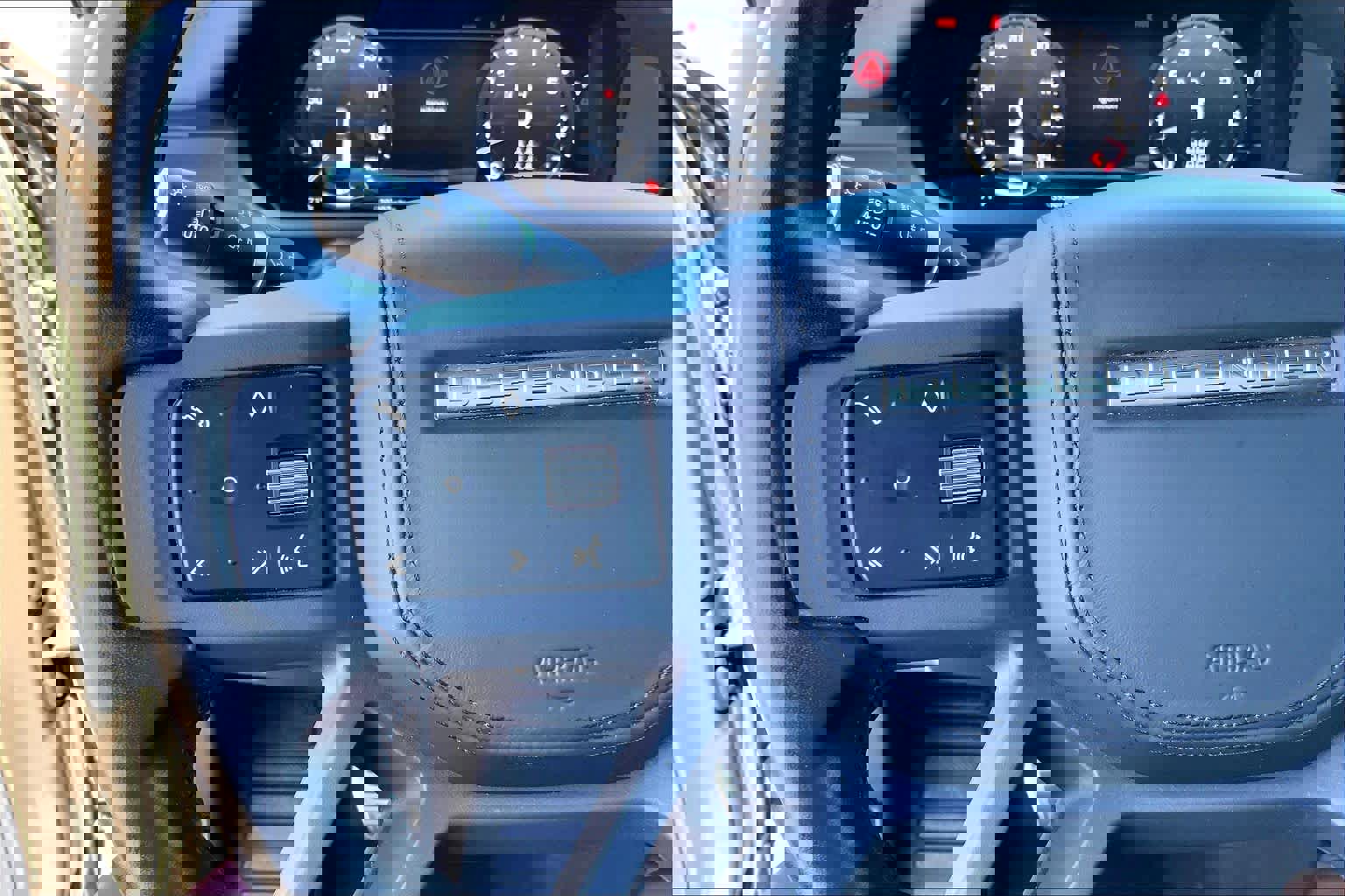 Certified 2023 Land Rover Defender 130 X AWD/4WD image 23