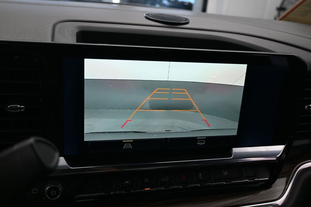 Used 2024 Chevrolet Silverado 1500 LT RWD image 19