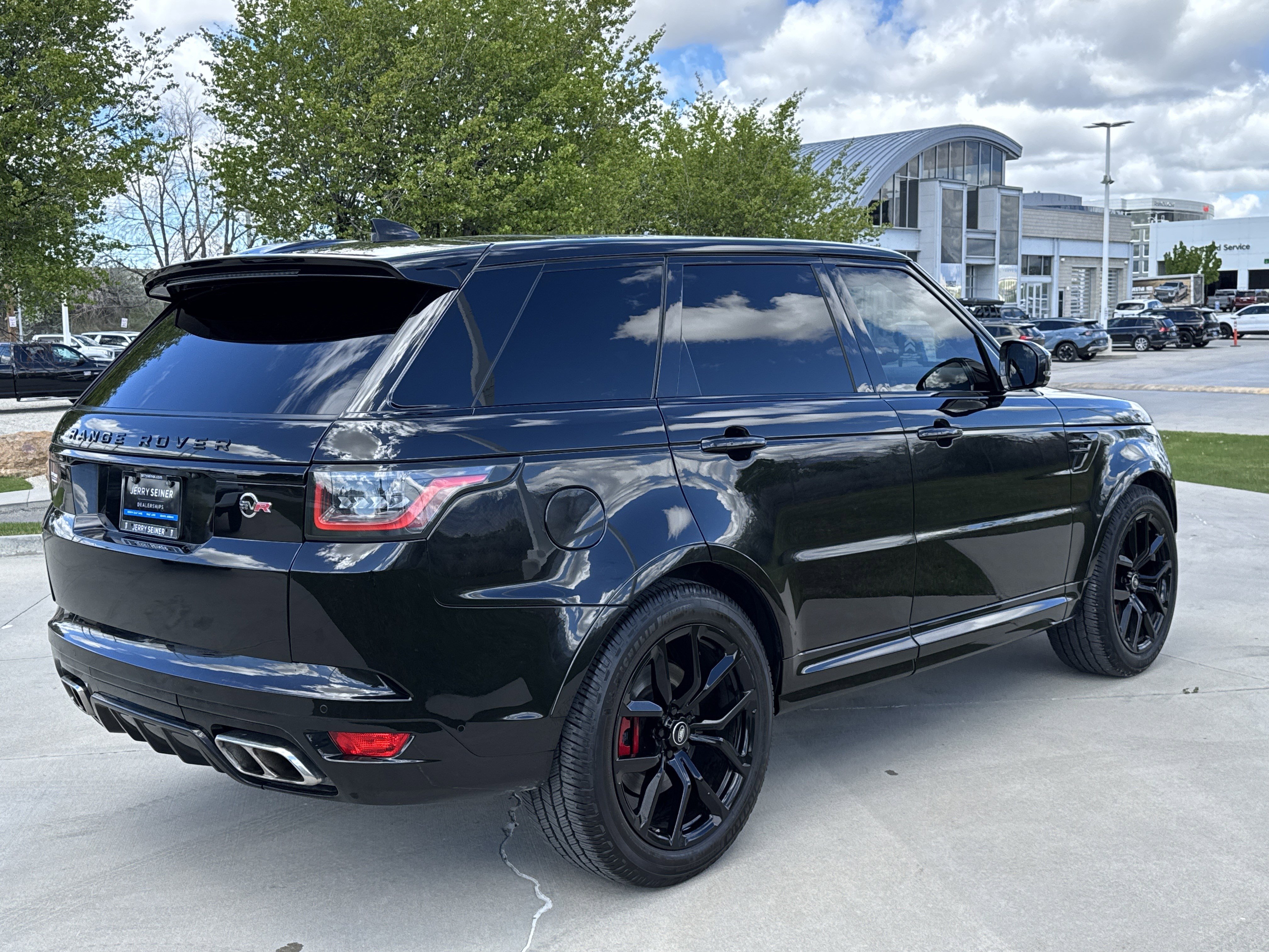 Used 2021 Land Rover Range Rover Sport SVR AWD/4WD image 5