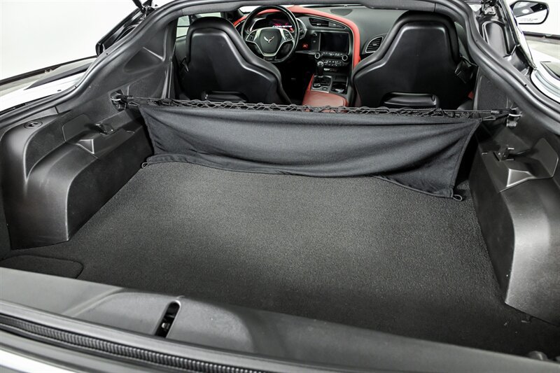 Used 2019 Chevrolet Corvette Z06 RWD image 11