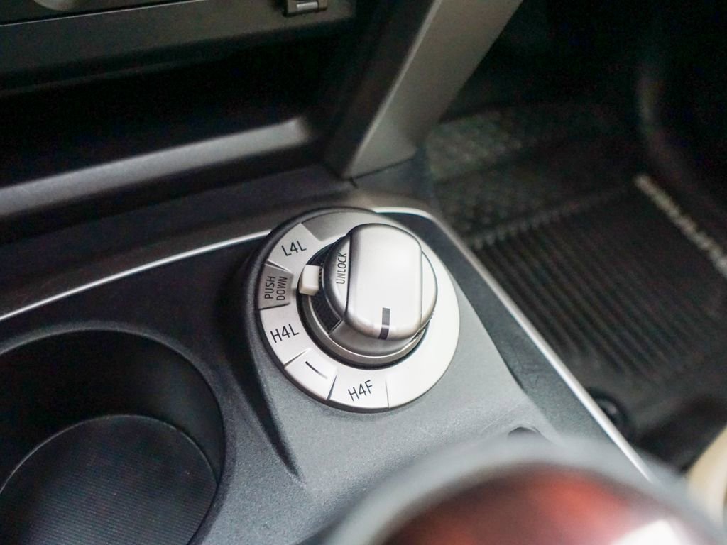 Used 2020 Toyota 4Runner SR5 image 27